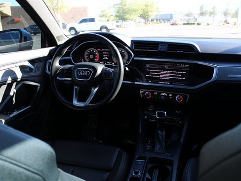 Used 2022 Audi Q3 2.0T Premium Plus w/ Premium Plus Package AWD/4WD image 18