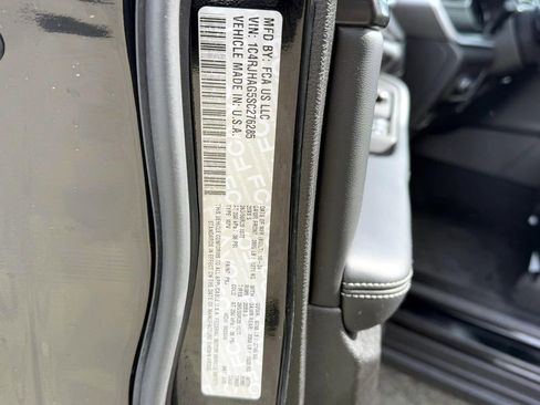 Certified 2025 Jeep Grand Cherokee Altitude image 18