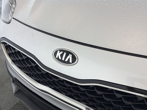 Used 2020 Kia Sportage LX image 15