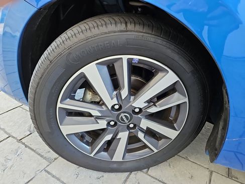 Used 2023 Nissan Versa SV image 30