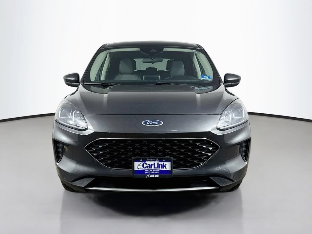 Used 2020 Ford Escape SE FWD image 2