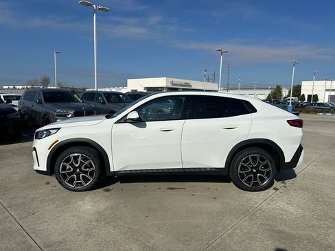 Certified 2026 BMW X2 xDrive28i image 10