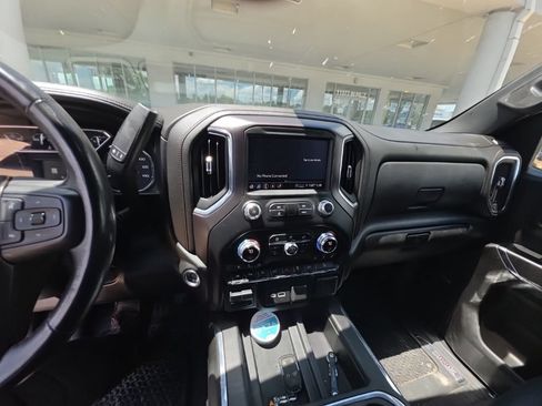 Used 2022 GMC Sierra 1500 AT4 w/ AT4 Premium Package AWD/4WD image 2