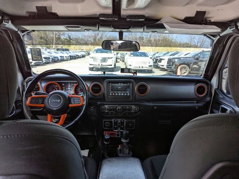 Used 2021 Jeep Gladiator Mojave w/ LED Lighting Group AWD/4WD image 42