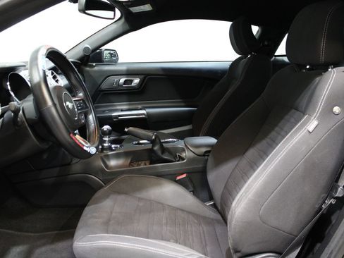 Used 2017 Ford Mustang GT w/ GT Performance Package RWD image 15