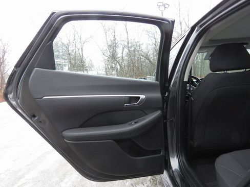 Used 2023 Hyundai Sonata SEL w/ Convenience Package image 18