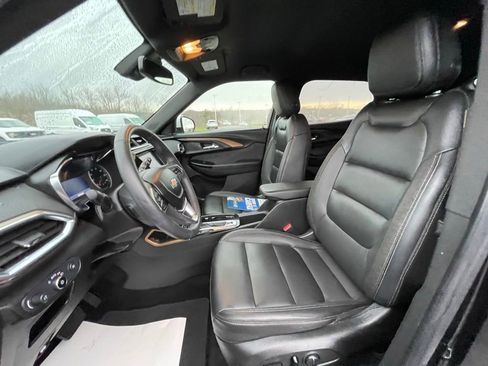 Used 2021 Chevrolet TrailBlazer ACTIV w/ Technology Package AWD/4WD image 20
