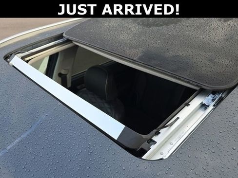 Used 2021 Hyundai Palisade Limited w/ Winter Package image 5