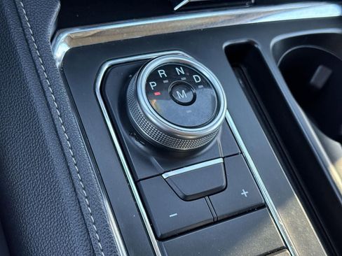 Used 2024 Ford Expedition XLT image 36