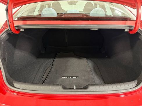 Used 2021 Hyundai Elantra Limited w/ Cargo Package FWD image 27
