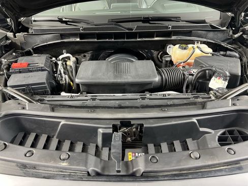 Certified 2024 GMC Yukon AT4 w/ AT4 Premium Package AWD/4WD image 32
