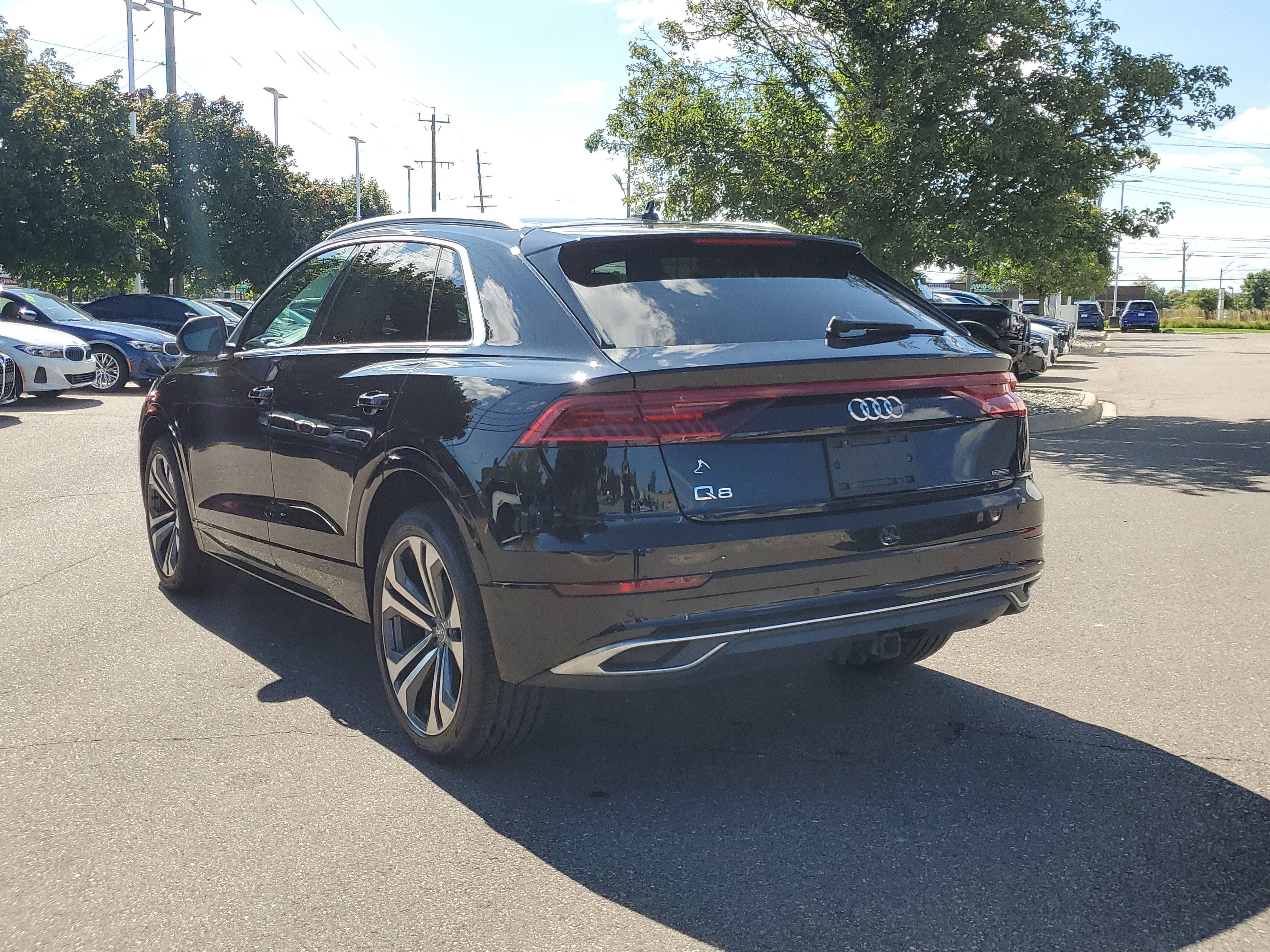 Used 2019 Audi Q8 Prestige w/ Towing Package AWD/4WD image 3