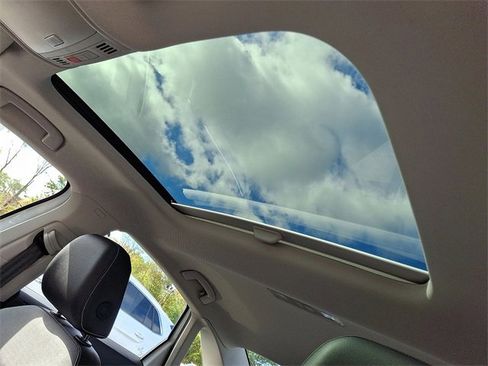 New 2026 Volkswagen Jetta SE image 7