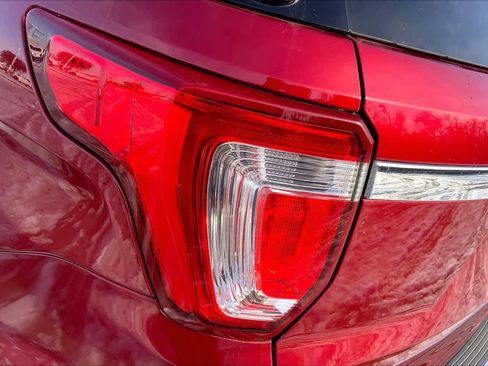 Used 2019 Ford Explorer Limited w/ Class III Trailer Tow Package image 27