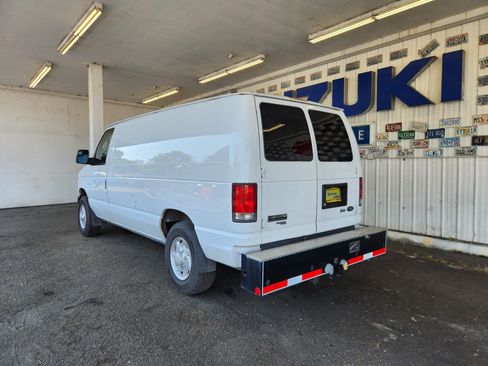 Used 2014 Ford E-350 and Econoline 350 Super Duty w/ Power Group RWD image 7
