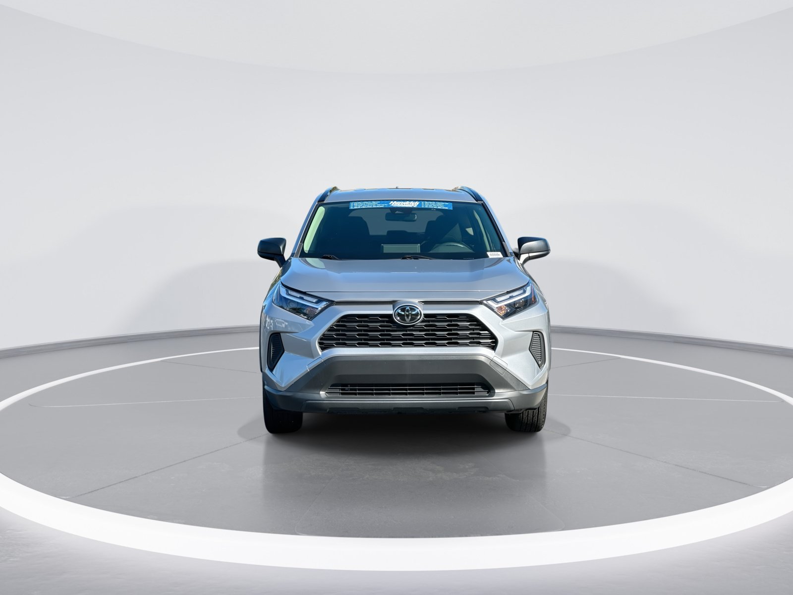 Used 2025 Toyota RAV4 LE AWD/4WD image 3