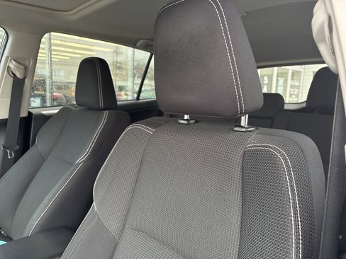 Used 2017 Toyota RAV4 XLE image 14