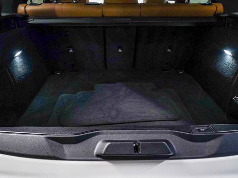 Used 2024 BMW X5 sDrive40i w/ Parking Assistance Package image 29