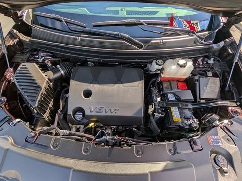 Used 2023 Chevrolet Traverse LT image 29