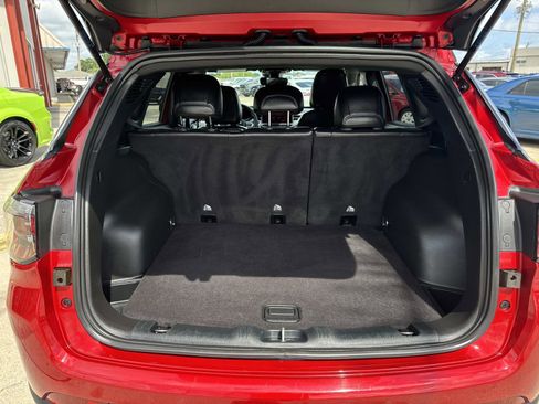 Used 2025 Jeep Compass Limited AWD/4WD image 8