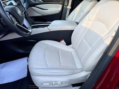 Used 2022 Buick Enclave Essence w/ Experience Buick Package image 20