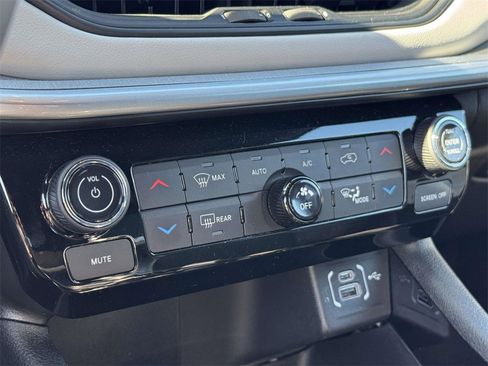 Used 2025 Jeep Compass Limited w/ Elite Group image 19