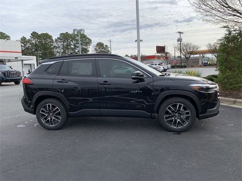 Used 2026 Toyota Corolla Cross XLE image 9