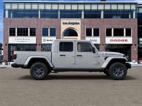 New 2026 Jeep Gladiator Sport AWD/4WD image 21