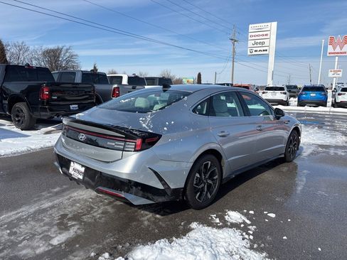 Used 2024 Hyundai Sonata SEL image 3