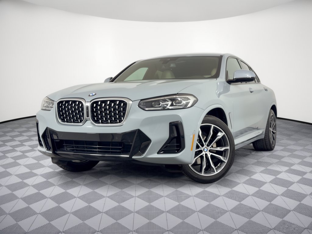Used 2022 BMW X4 xDrive30i w/ M Sport Package 2 AWD/4WD image 31