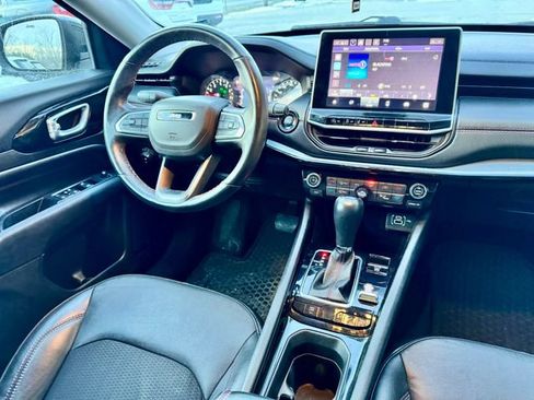 Used 2022 Jeep Compass Trailhawk w/ Trailhawk Convenience Group image 16