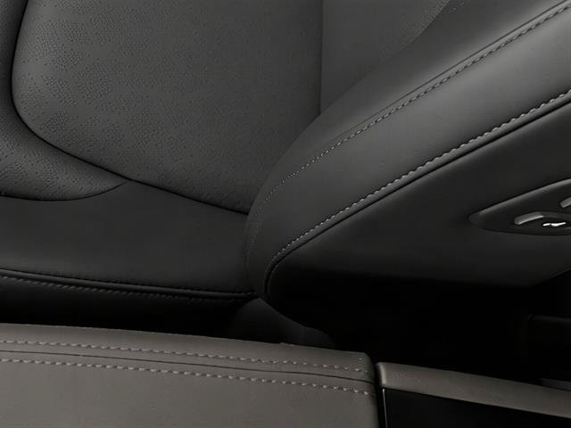 Used 2025 Kia Carnival EX FWD image 17