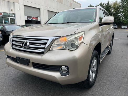 Used 2011 Lexus GX 460 image 3