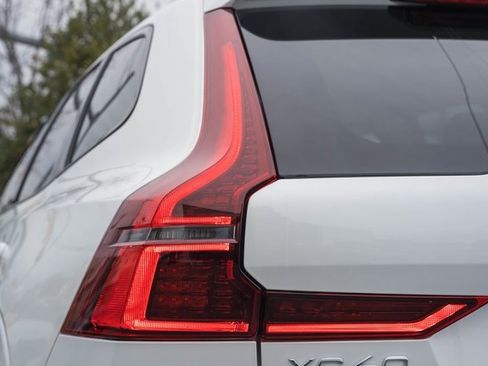 New 2026 Volvo XC60 B5 Ultra w/ Protection Package Premier image 7