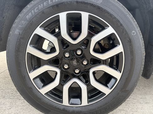 Used 2023 Ford Maverick Lariat w/ Lariat Luxury Package image 44