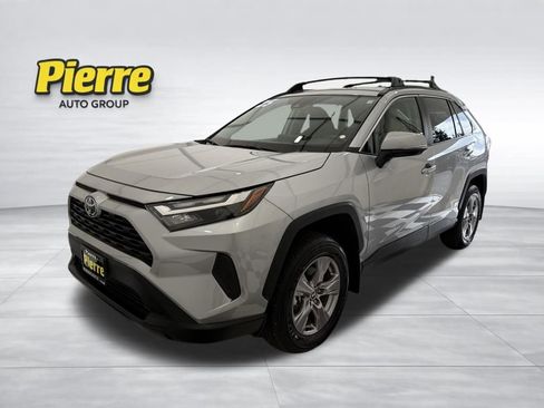 Used 2025 Toyota RAV4 XLE AWD/4WD image 1