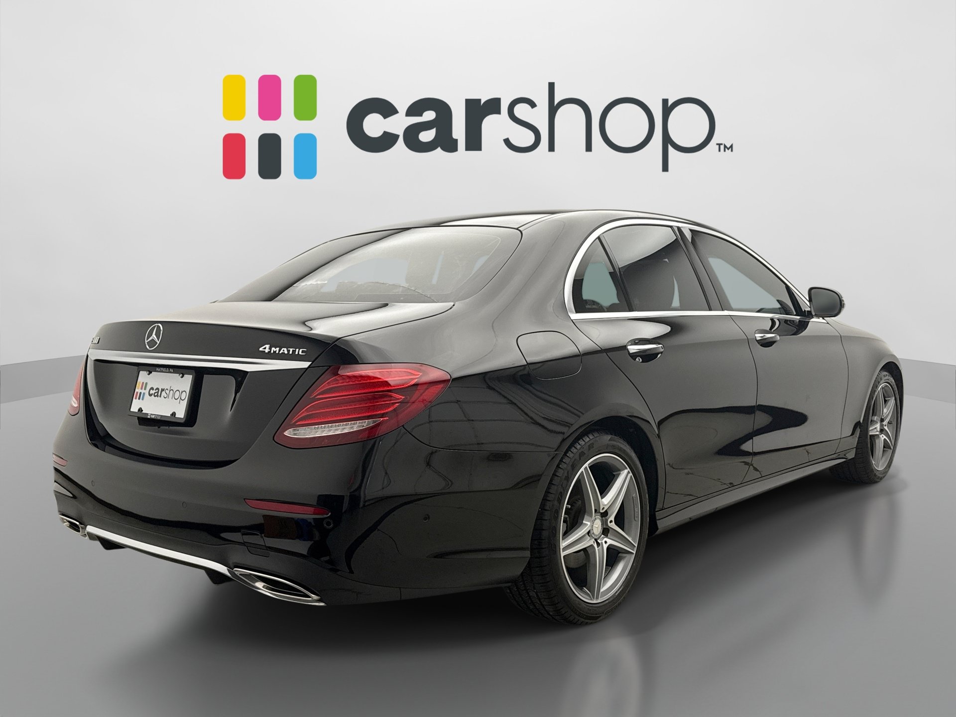 Used 2017 Mercedes-Benz E 300 4MATIC image 5