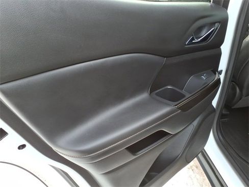 Used 2021 GMC Acadia AT4 w/ Preferred Package image 16