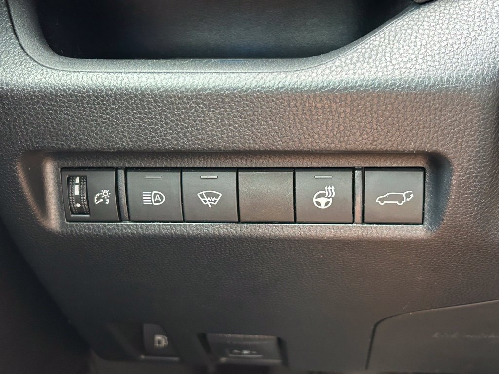Used 2020 Toyota RAV4 XSE w/ XSE Grade Weather Package AWD/4WD image 29