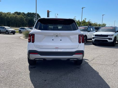 New 2026 Kia Sorento LX image 6