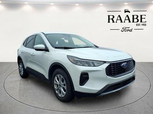 Used 2023 Ford Escape Active w/ Tech Pack #2 AWD/4WD image 7