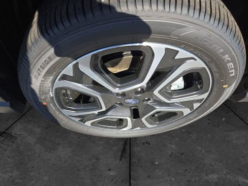 New 2025 Subaru Ascent Limited image 14