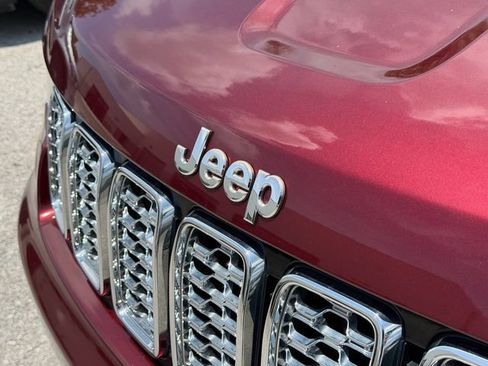 Used 2019 Jeep Grand Cherokee Overland w/ Trailer Tow Group IV RWD image 4