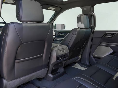 New 2025 GMC Sierra EV Denali image 42
