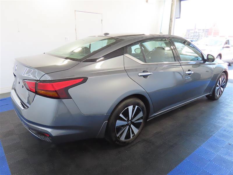 Used 2022 Nissan Altima 2.5 SL FWD image 11
