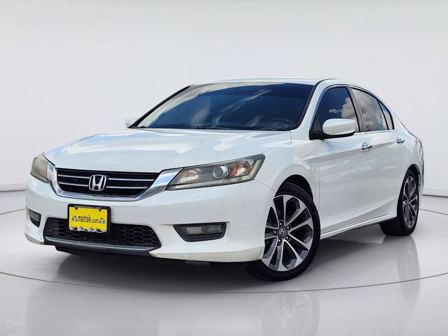 Used 2015 Honda Accord Sport image 1