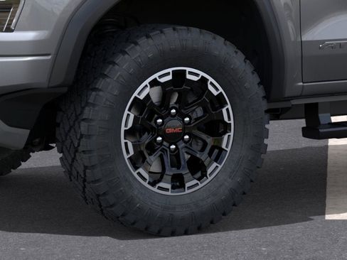 New 2026 GMC Canyon AT4 w/ AT4 Premium Package AWD/4WD image 9