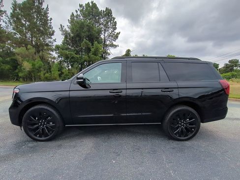 New 2025 Ford Expedition Platinum w/ Stealth Appearance Package image 6
