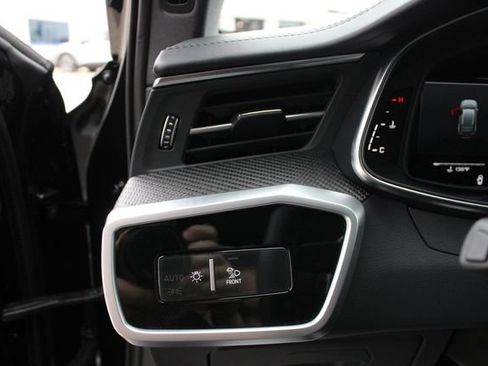 Used 2026 Audi RS 6 performance AWD/4WD image 9