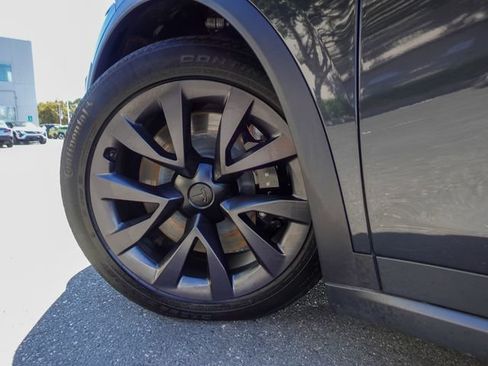 Used 2024 Tesla Model X AWD/4WD image 9